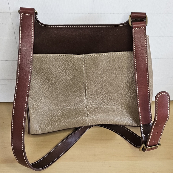 Vintage 2 tone red and tan leather cross body style - Picture 8 of 8